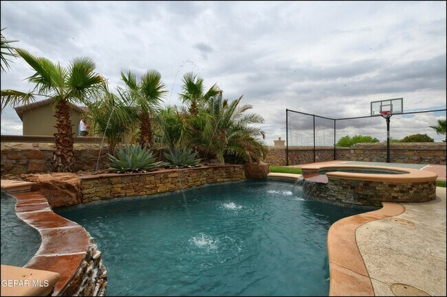 Building Photo - 6304 Franklin Trail Drive