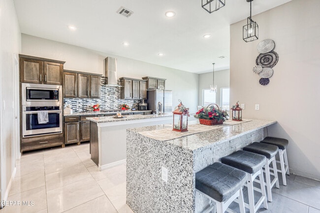 Building Photo - 2375 Enchanted Peaks