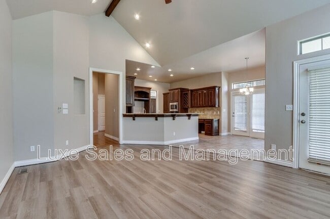 Building Photo - 3341 Heritage Green Cir