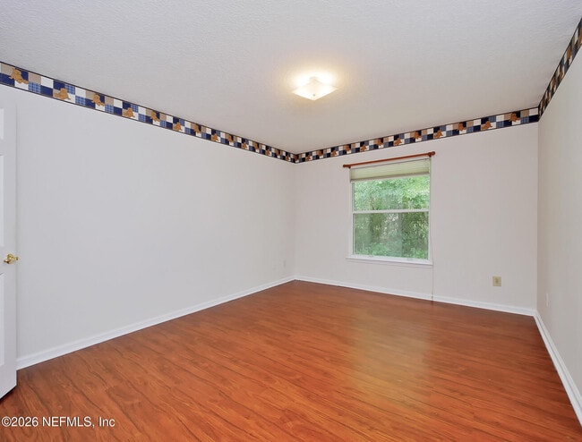 Building Photo - 12252 Lake Fern Dr