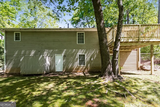 Building Photo - 2300 Leaf Land Dr