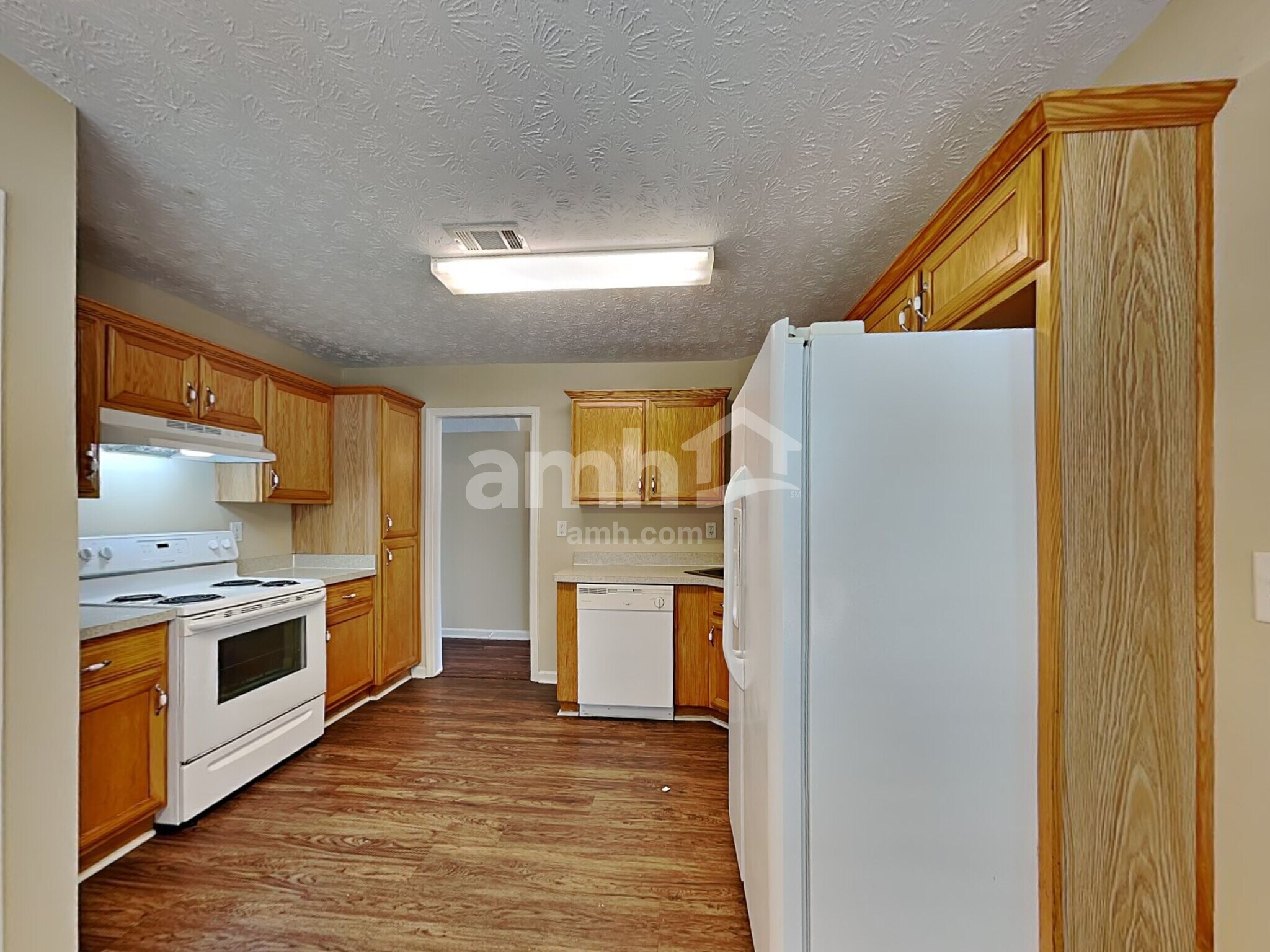 Building Photo - 125 Sanders Walk