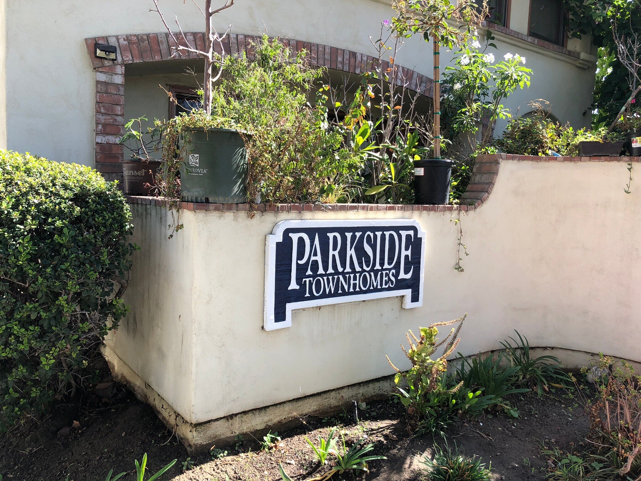 Building Photo - 629 S Glassell St