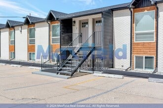 Building Photo - 30 N Hwy 89