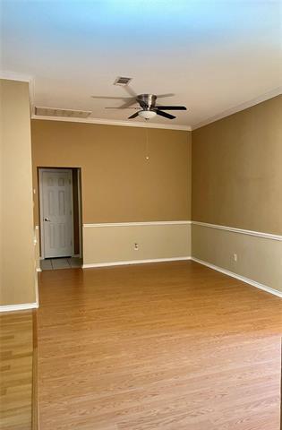 Building Photo - 2319 Glenmoor Dr