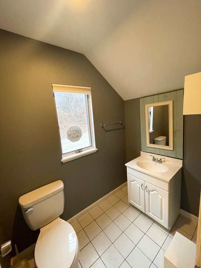 Building Photo - Awesome 3 or 4 Bedroom Single-Family Home in Troy Hill- 3 Level Deck and Central Air!