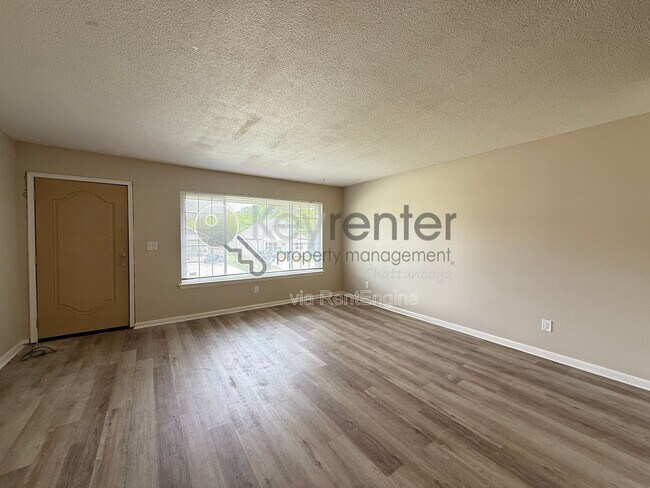Building Photo - 3973 Teakwood Dr