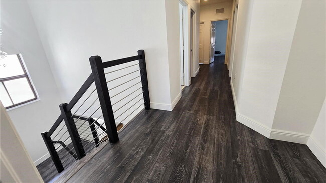 Building Photo - 10032 NW 87th Terrace