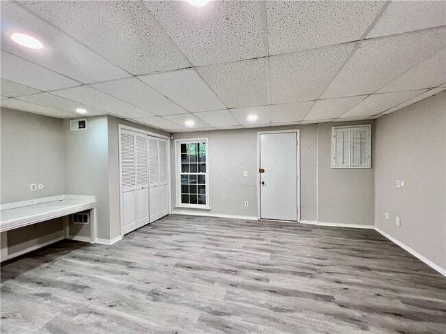 Building Photo - 1502 Queen Anne Ct