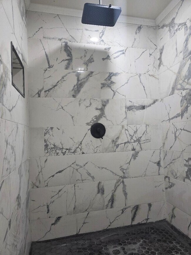 Building Photo - 952 Rd 5858