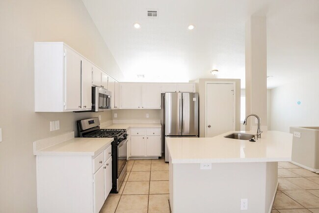 Building Photo - 412 Rancho Del Mar Way