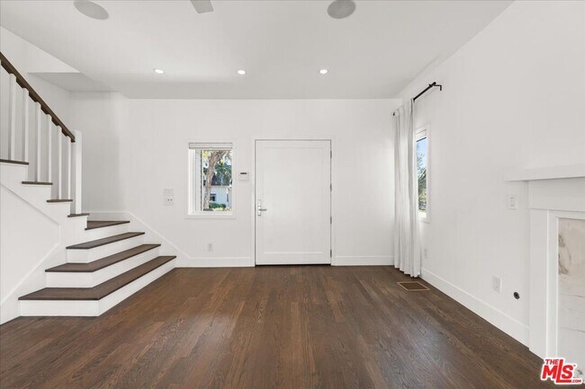 Building Photo - 4525 Melbourne Ave
