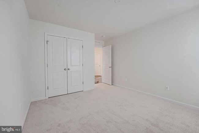 Building Photo - 317 Foxglove Way
