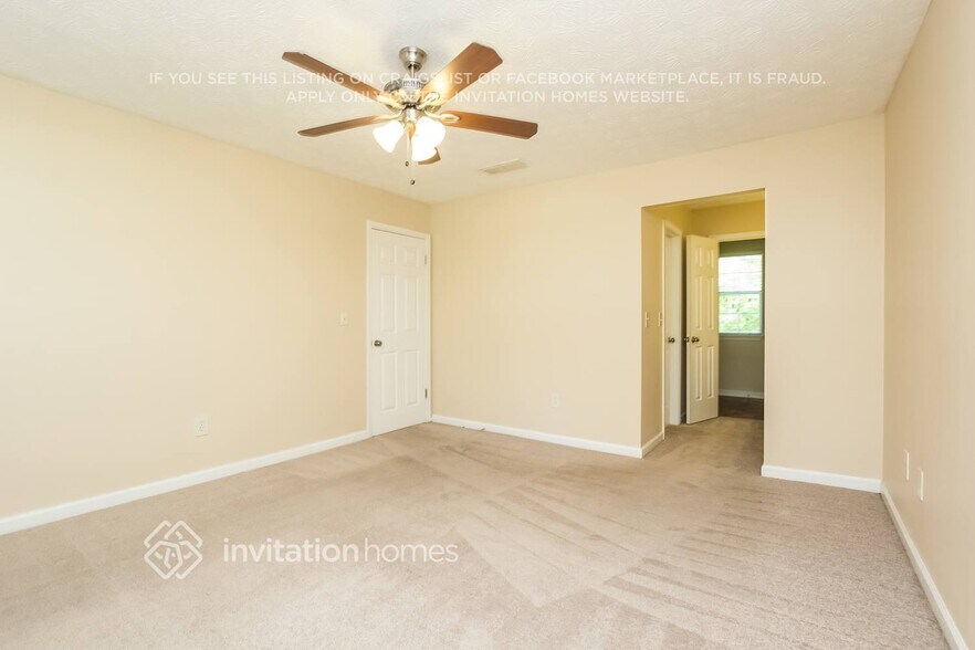 Building Photo - 1835 Red Rose Ln