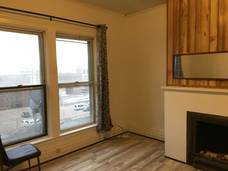 Bedroom - 201 W 3rd St