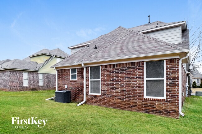 Building Photo - 9269 Windy Meadow Ln