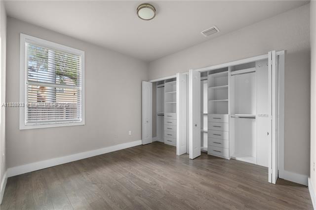 Building Photo - 8555 NW 111th Ct