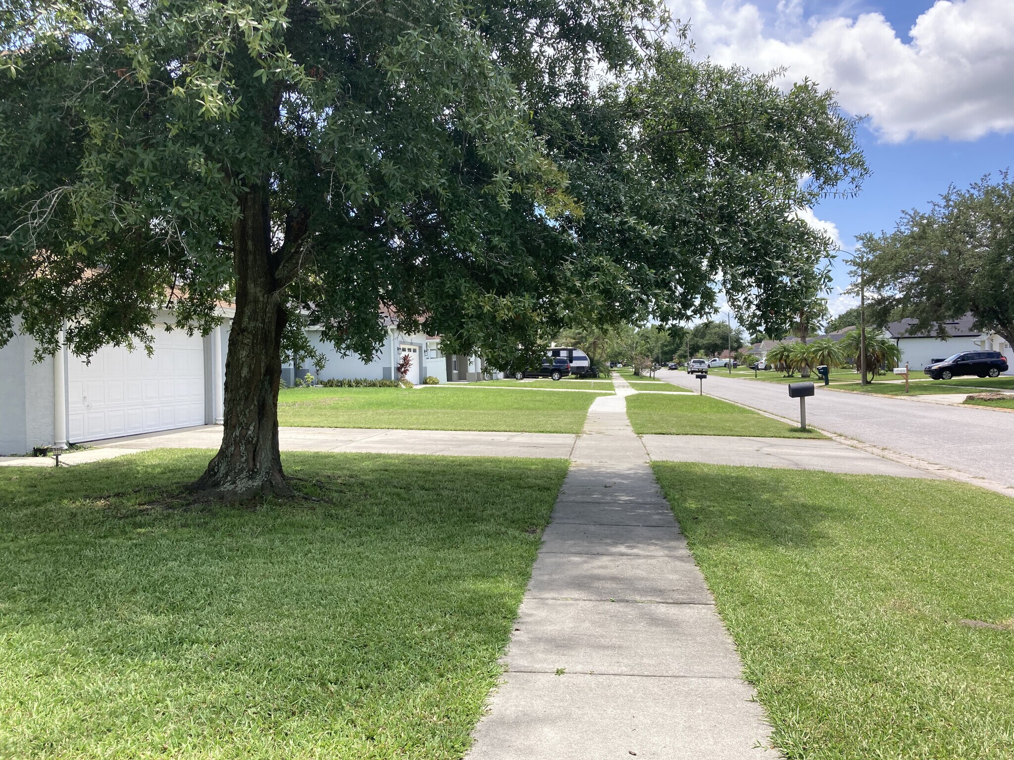 Building Photo - 2233 Ardon Ave