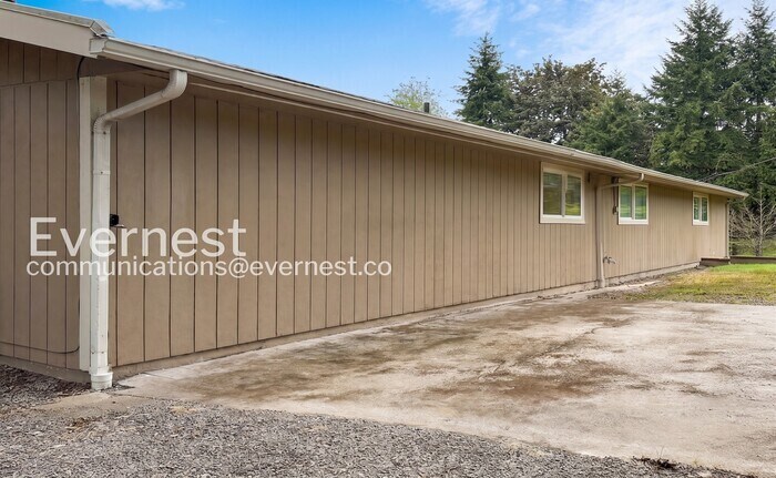 Building Photo - 16601 161st Ave SE
