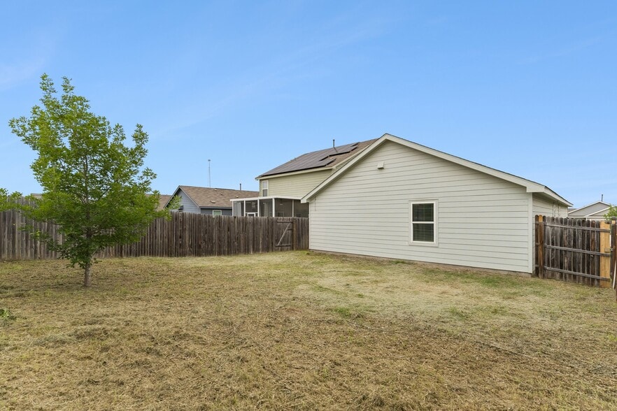 Building Photo - 13838 Buffalo Valley