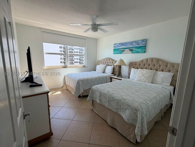 Building Photo - 2080 S Ocean Dr