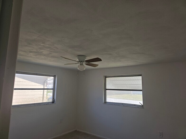 Building Photo - 1433 Brightwell Dr