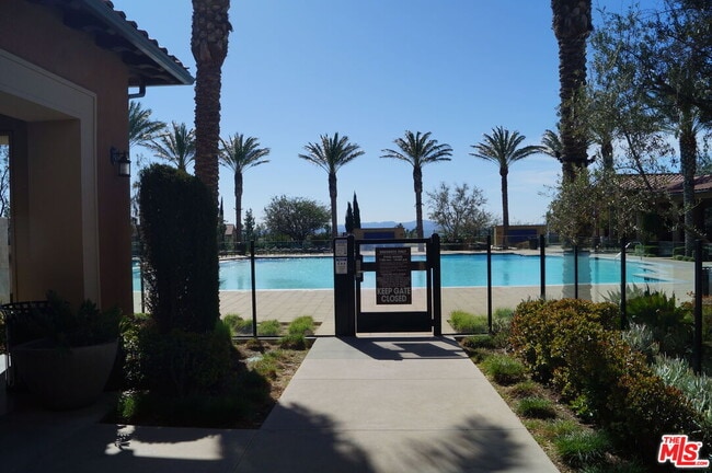 Building Photo - 20607 W Chestnut Cir