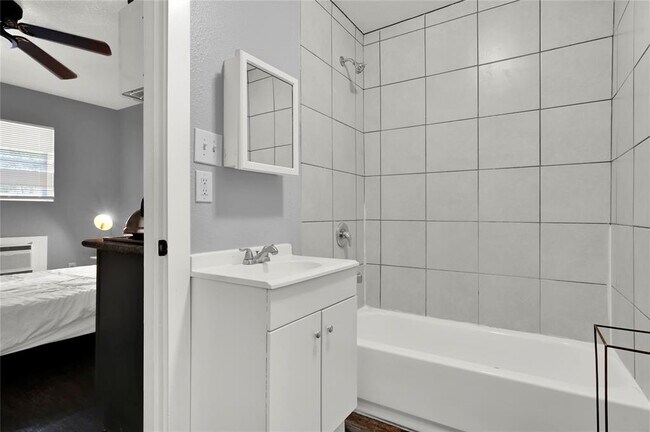 Building Photo - 3714 Dabney St