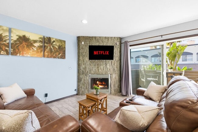 Building Photo - 731 Seacoast Dr