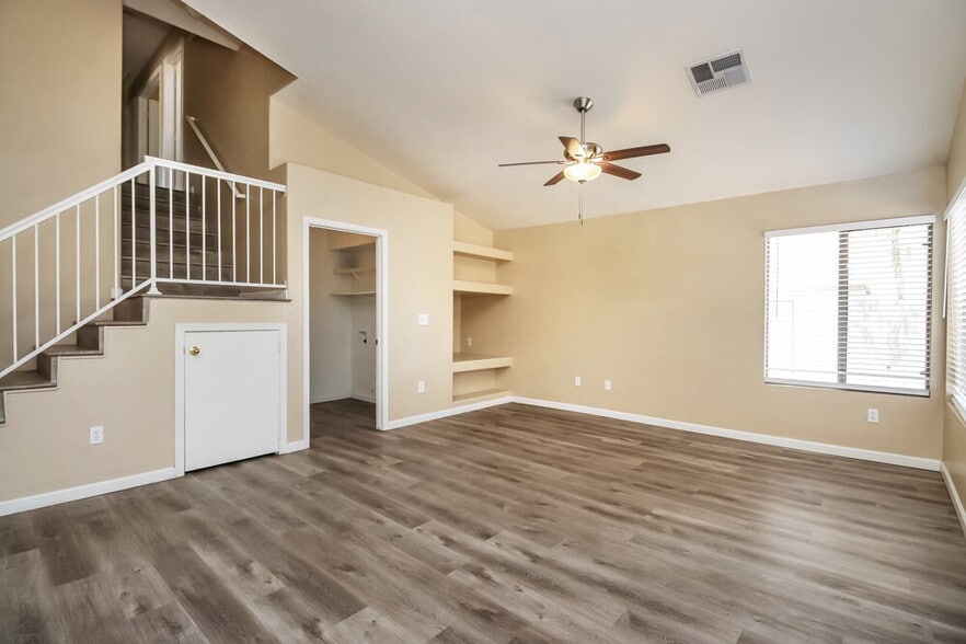 Building Photo - 2024 E Appaloosa Rd