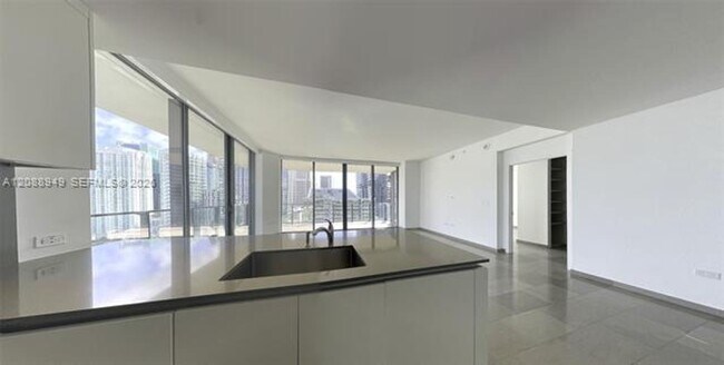 Building Photo - 88 SW 7th St