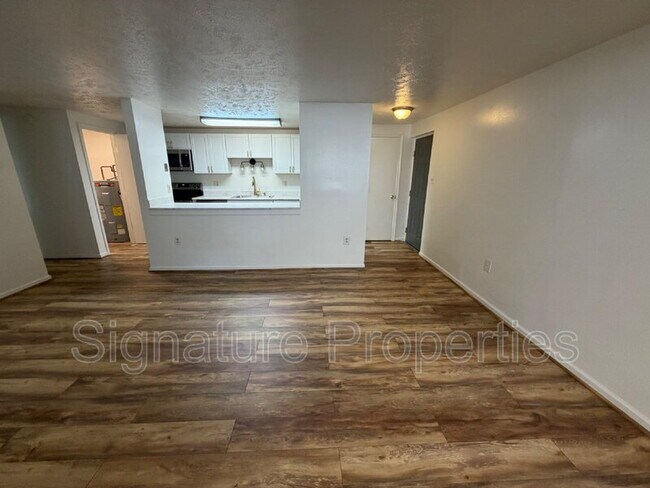 Building Photo - 9397 London Tower Ct