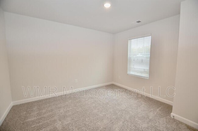 Building Photo - 121 Guardian Gate Dr