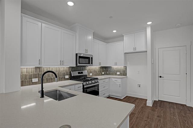 Building Photo - 2553 Huxley Mews