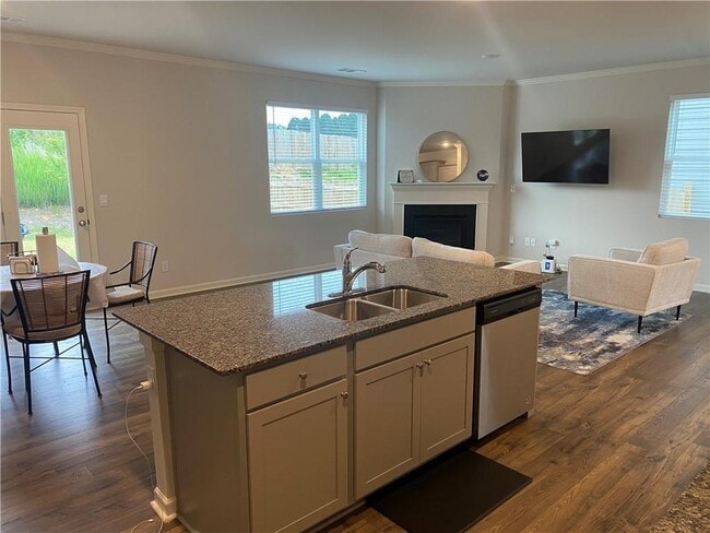 Building Photo - 6055 Hoot Owl Ln