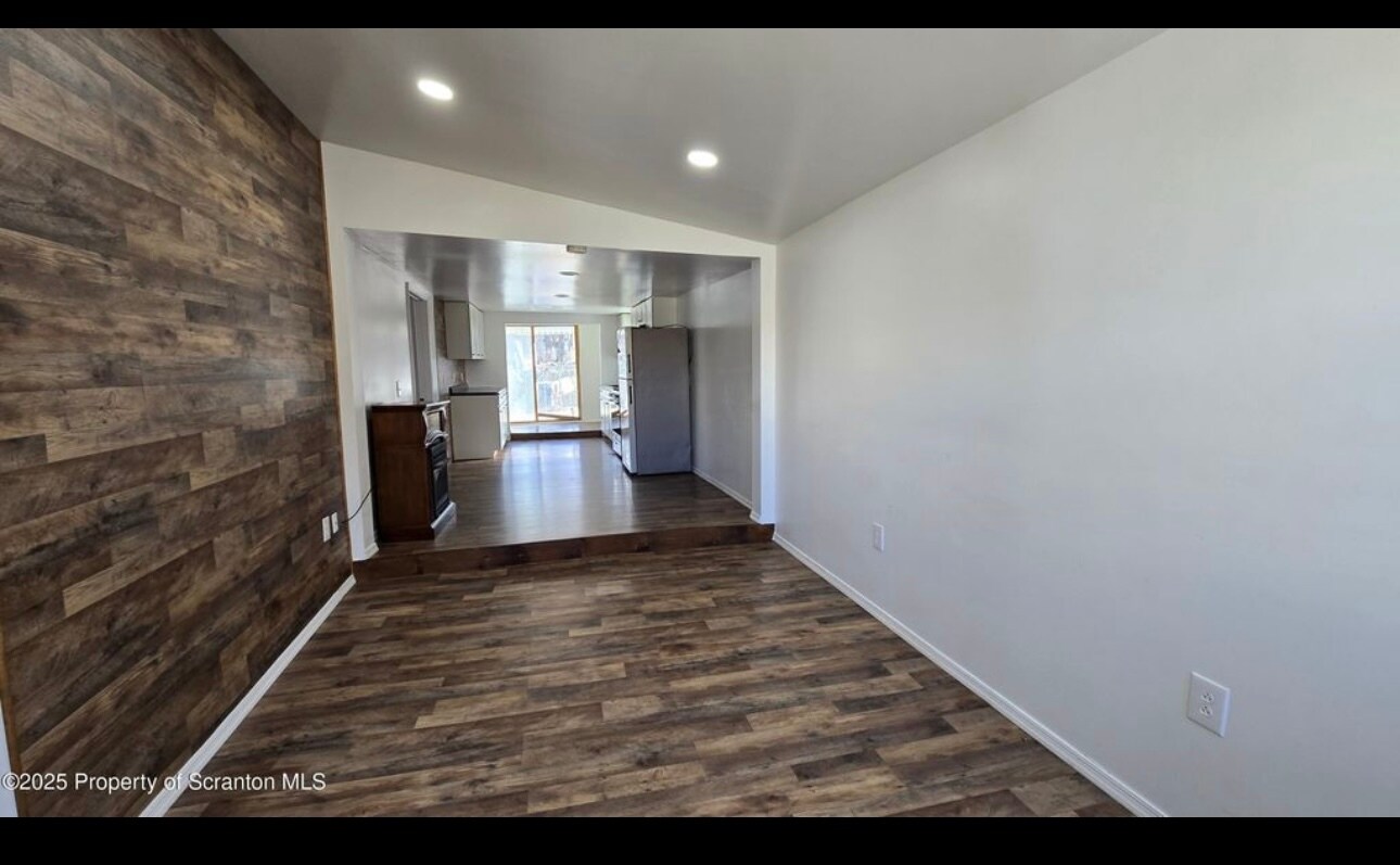 Building Photo - 1119 Prospect Ave