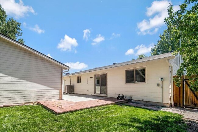 Building Photo - 3 Bedroom home in Eagle with ADU _ Pets We...