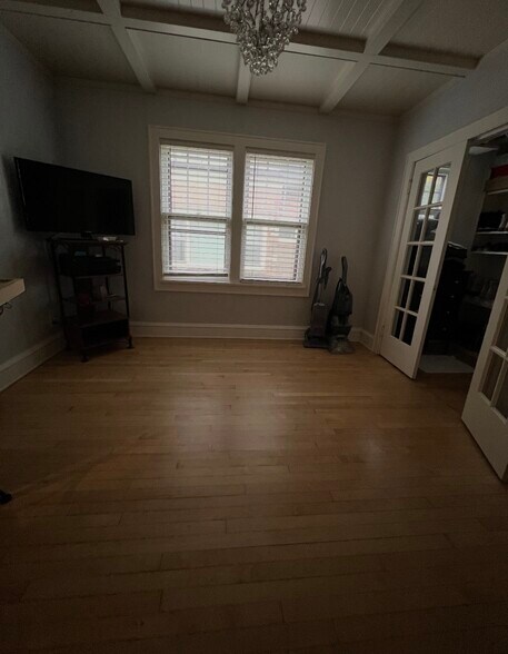 Building Photo - 1577 S 59th St
