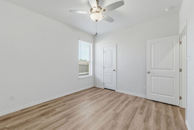 Building Photo - 505 Adley Ave
