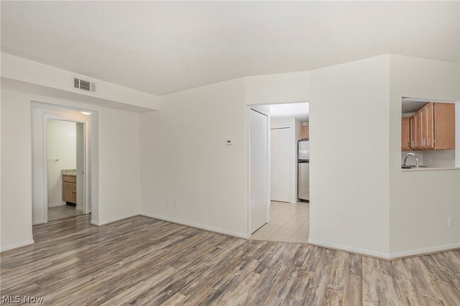 Building Photo - 26101 Village Ln