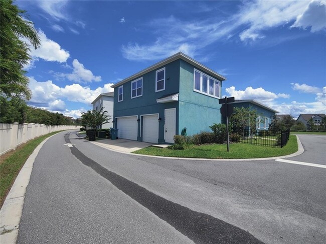 Building Photo - 12989 Doisy St
