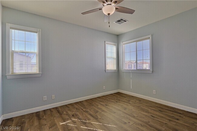 Building Photo - 1287 Horizon Village Ave