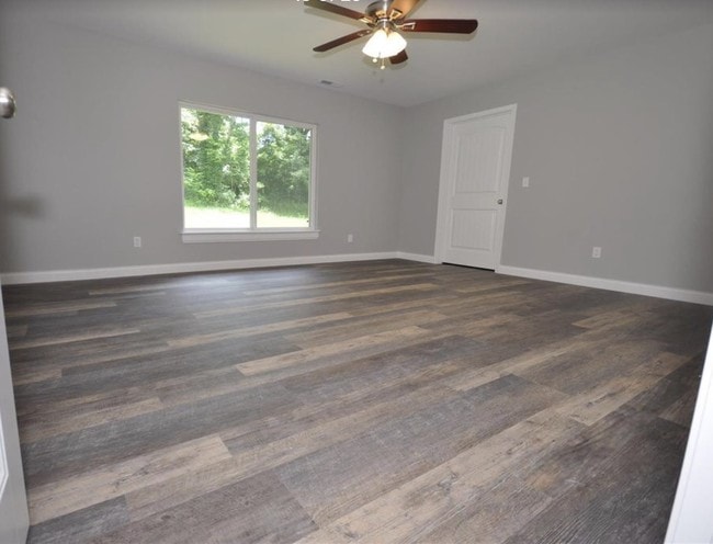 Building Photo - 252 Seminole St