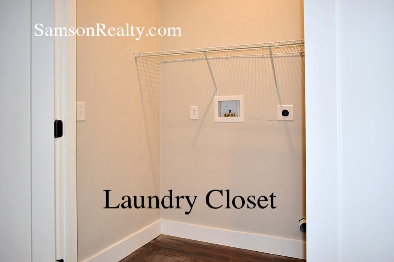 Building Photo - 190 Charlie's Wy