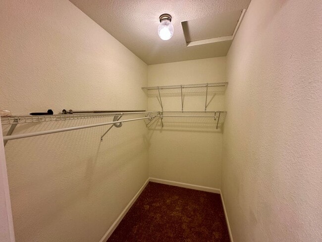Building Photo - Nice 3 bedroom, 2 bath Home located in his...