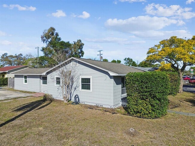 Building Photo - 2900 49th Street N