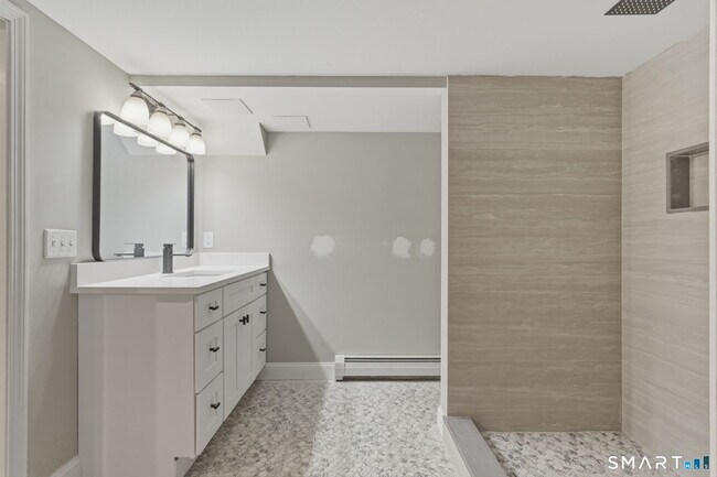 Building Photo - 35 W Ridge Dr