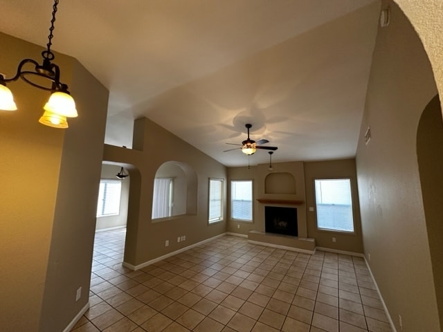 Building Photo - HOUSE FOR RENT