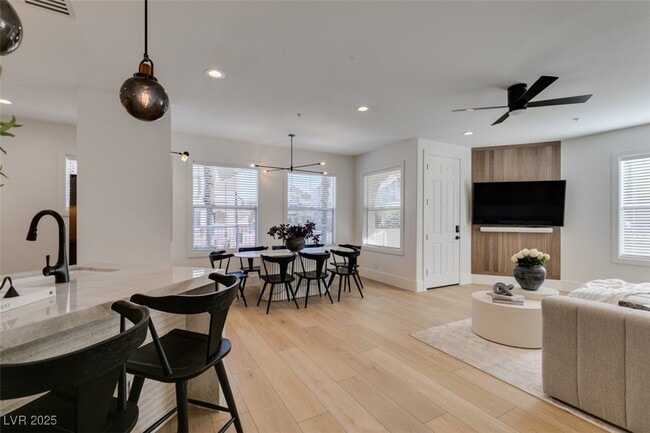 Building Photo - 8777 W Maule Ave