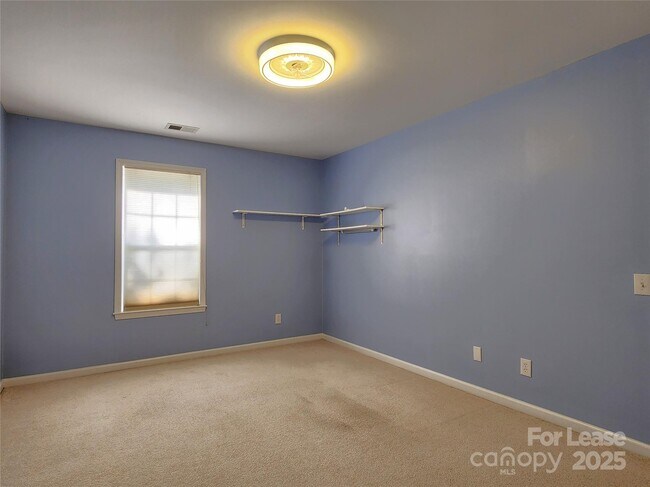 Building Photo - 7533 Lady Bank Dr